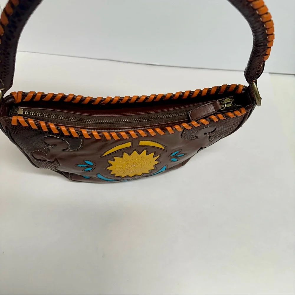 Vintage Boho BCBG Girl Leather Handbag, Shoulder Bag, Purse - Picture 3 of 9